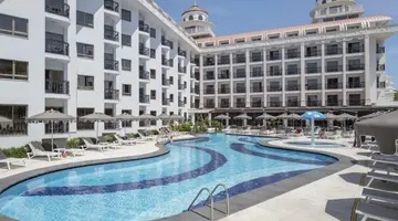 Blue Marlin Deluxe Spa And Resort