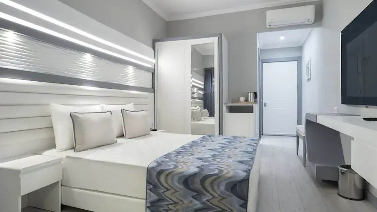 Blue Marlin Deluxe Spa & Resort - All In