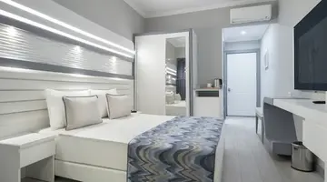 Blue Marlin Deluxe Spa & Resort - All In
