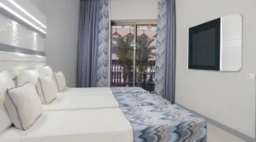 BLUE MARLIN DELUXE SPA & RESORT