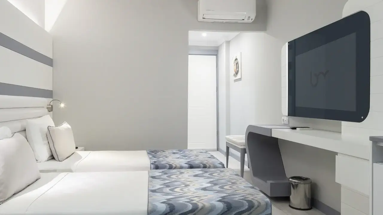 BLUE MARLIN DELUXE SPA & RESORT