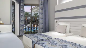 BLUE MARLIN DELUXE SPA & RESORT
