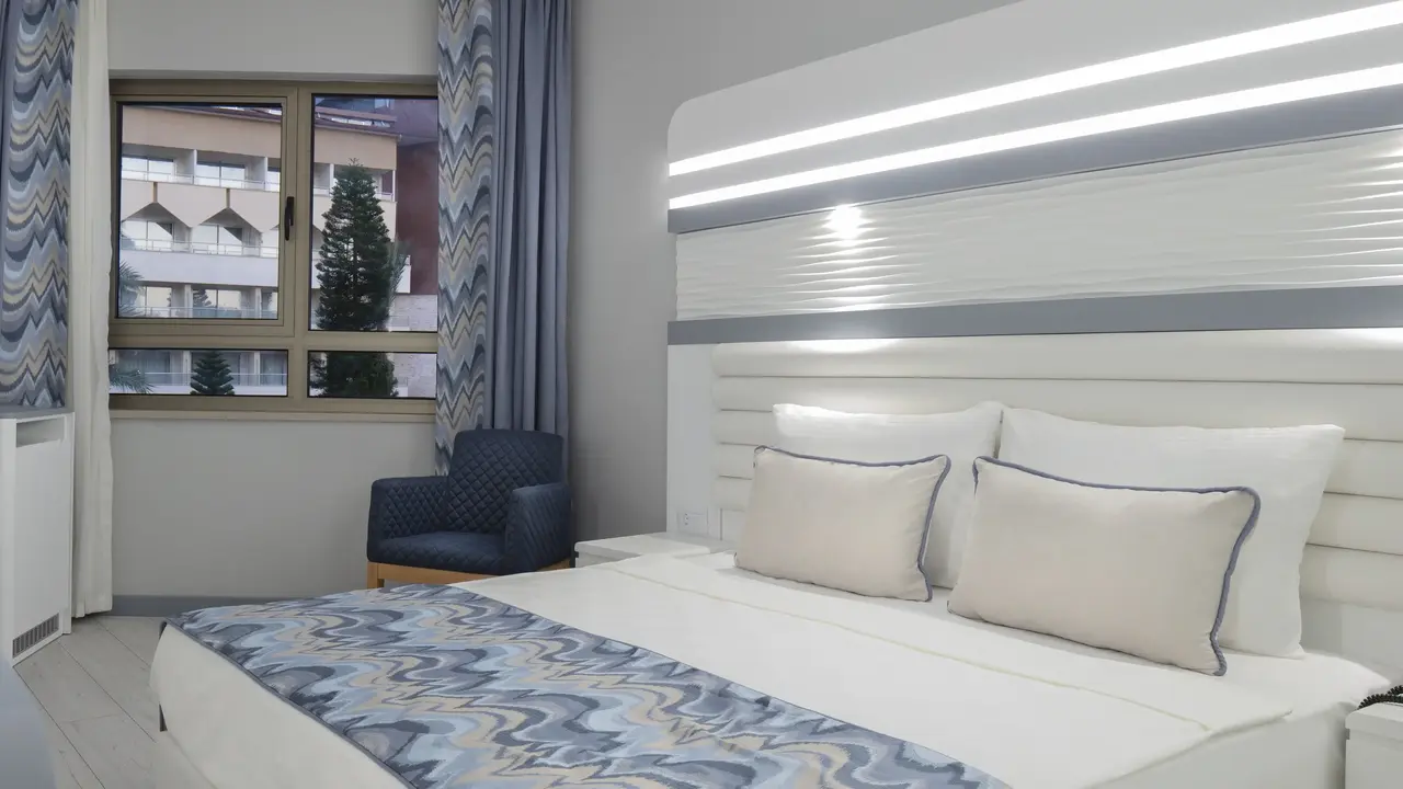 BLUE MARLIN DELUXE SPA & RESORT