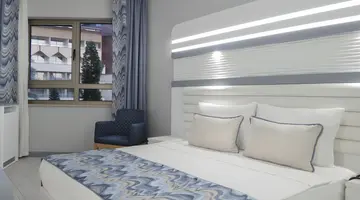 BLUE MARLIN DELUXE SPA & RESORT
