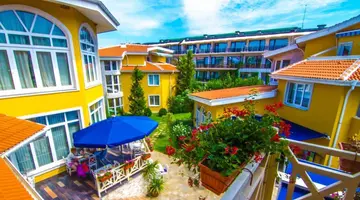 Blue Orange Beach Resort