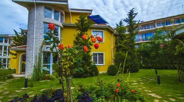 Blue Orange Beach Resort