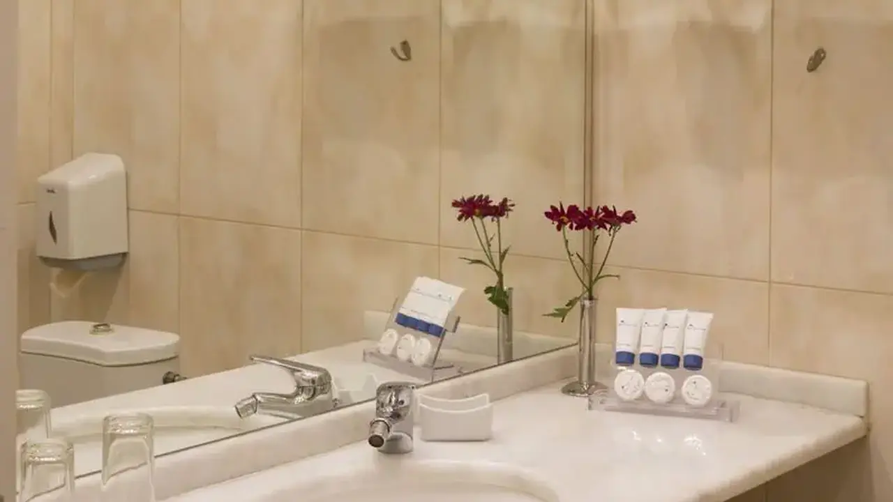 Blue Sea Hotel Alimos