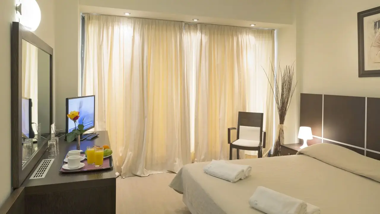 Blue Sea Hotel Alimos