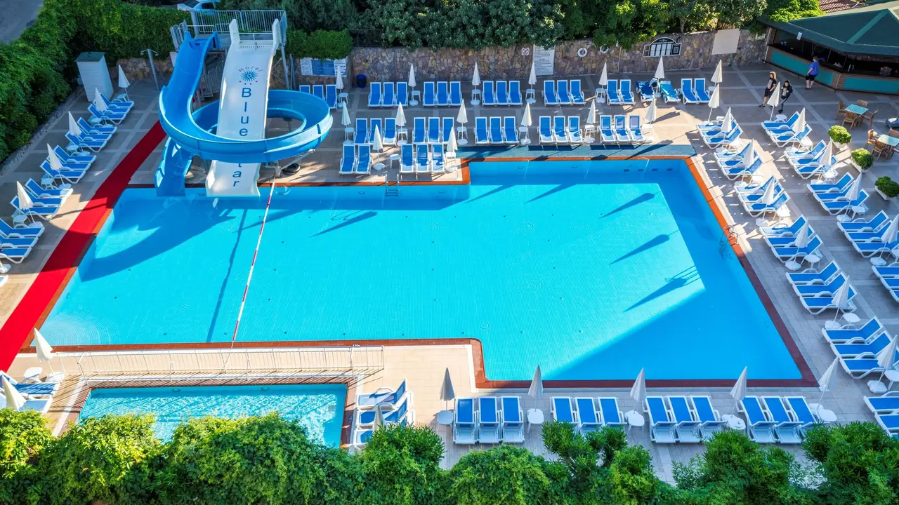 Blue Star Hotel