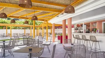 BLUE STYLE RESORT