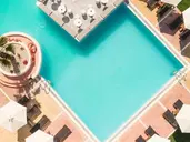 BLUE STYLE RESORT