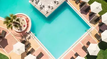BLUE STYLE RESORT