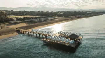 BLUE WATERS CLUB