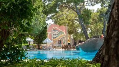 BLUE WATERS CLUB
