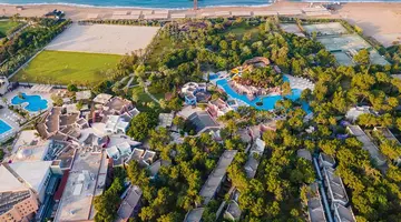 BLUE WATERS CLUB