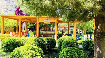 BLUE WATERS CLUB