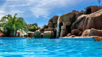 BLUE WATERS CLUB