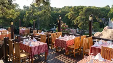 BLUE WATERS CLUB