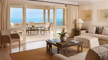 Blue Waters Resort and Spa 5
