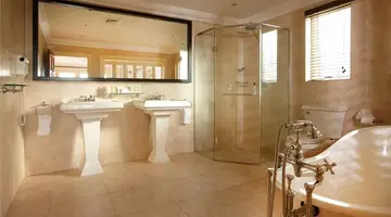 Blue Waters Resort and Spa 5