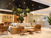 BLUE WAVE SUITE HOTEL