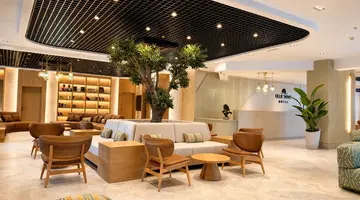 BLUE WAVE SUITE HOTEL