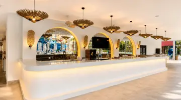BLUE WAVE SUITE HOTEL
