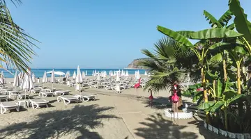 BLUE WAVE SUITE HOTEL