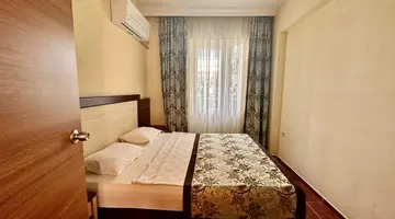 BLUE WAVE SUITE HOTEL