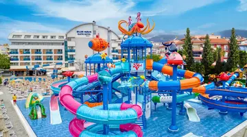 BLUE WAVE SUITE HOTEL