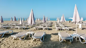 BLUE WAVE SUITE HOTEL