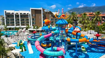 BLUE WAVE SUITE HOTEL