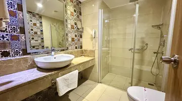 BLUE WAVE SUITE HOTEL
