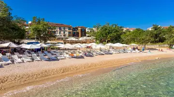 Blue Waves Resort