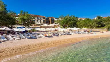 Blue Waves Resort