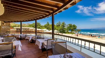 Blue Waves Resort
