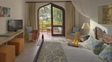 Bluebay Beach Resort & Spa *****