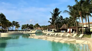 BlueBay Grand Esmeralda