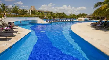 Bluebay Grand Esmeralda