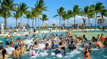 Bluebay Grand Esmeralda