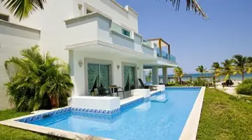 BlueBay Grand Esmeralda