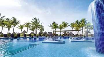 BlueBay Grand Esmeralda