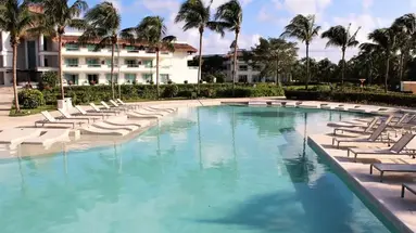 BlueBay Grand Esmeralda
