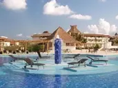 BlueBay Grand Esmeralda