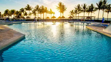 Bluebay Grand Esmeralda