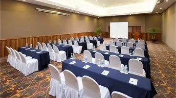 BlueBay Grand Esmeralda