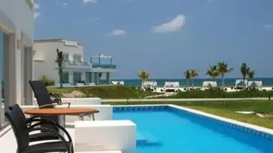 BlueBay Grand Esmeralda