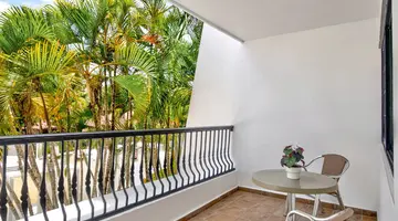 BlueBay Villas Doradas