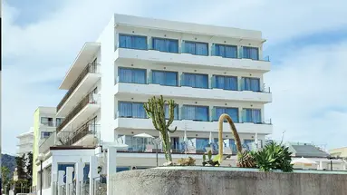 Bluesea Anba Romani