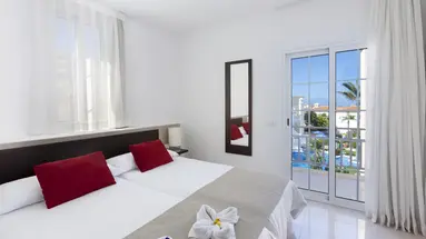 BLUESEA Bahia Fañabe & Villas